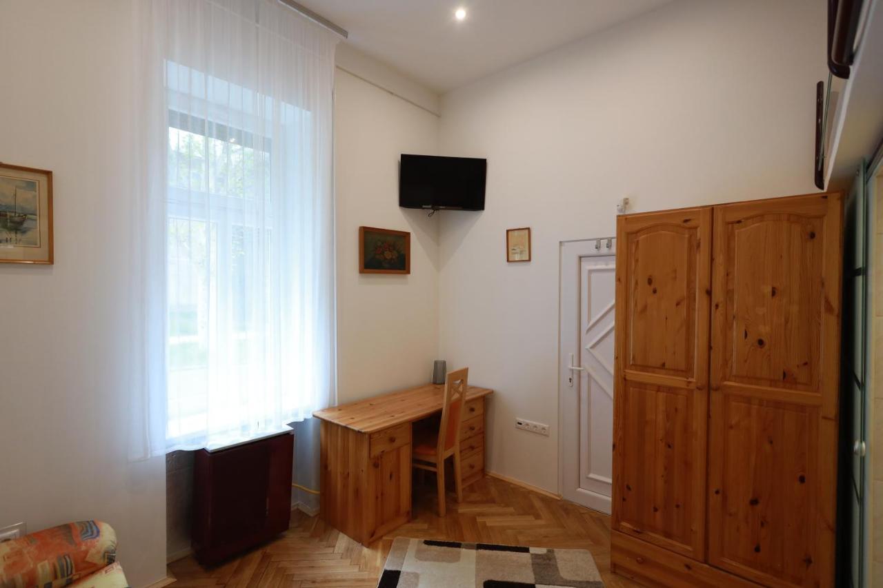Vito Apartman Eger Exterior photo