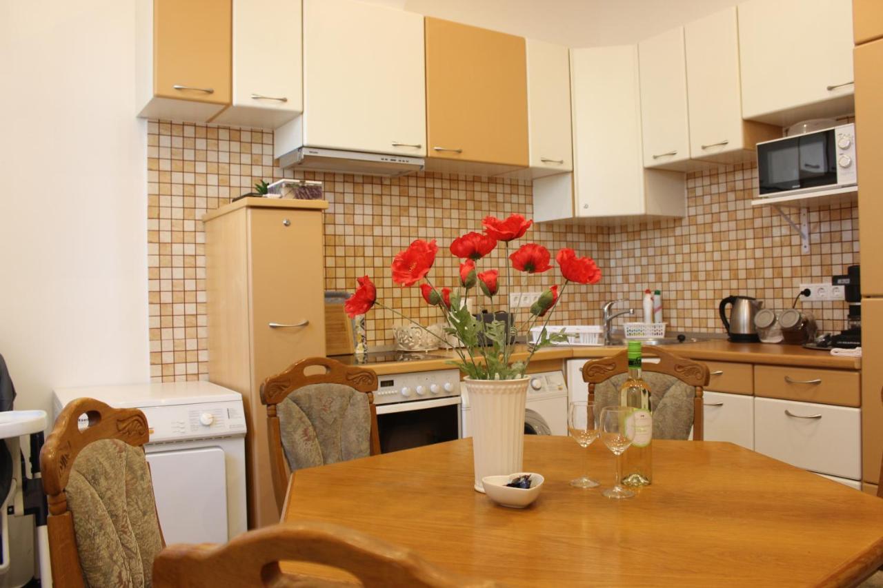 Vito Apartman Eger Exterior photo