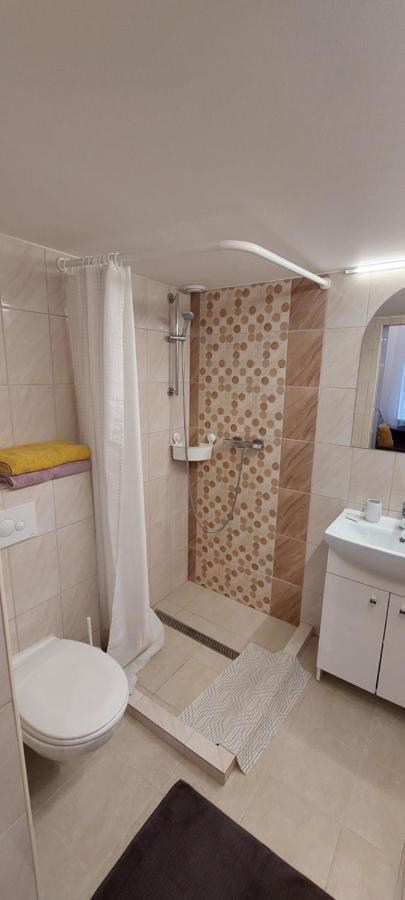 Vito Apartman Eger Exterior photo